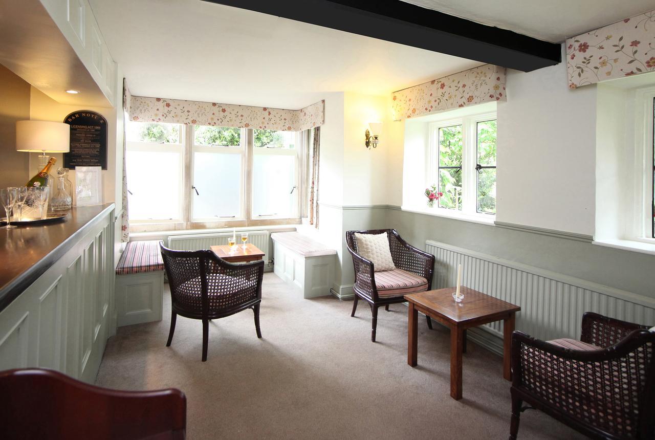 The Conigre Hotel Melksham Exterior photo